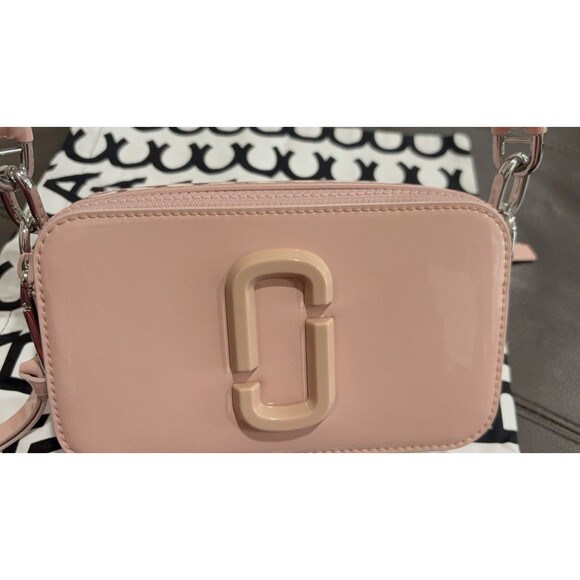 Marc Jacobs The Snapshot Patent Camera Bag In Pink - Picture 11 of 13